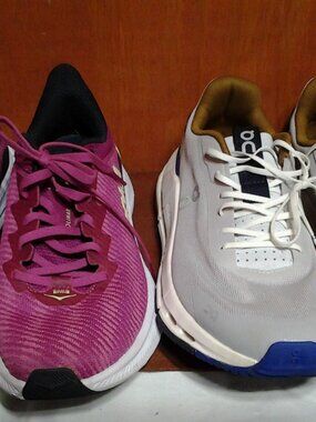 OnCode Cloudnova Form 2 Silver Heather & Hoka Solimar Purple Running Shoes SZ 9